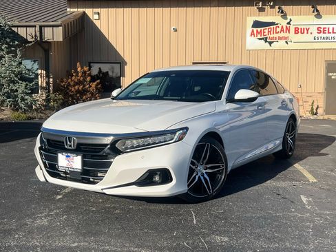 Used 2021 Honda Accord Touring image 10