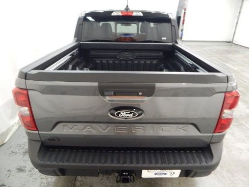 New 2025 Ford Maverick Lariat w/ Black Appearance Package image 4