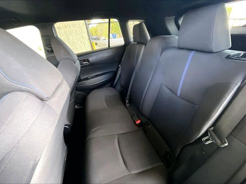Used 2024 Toyota Corolla Cross SE image 20