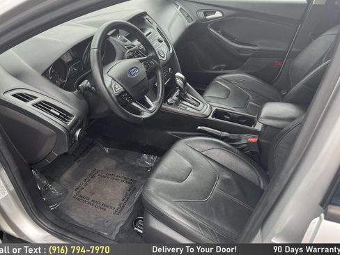 Used 2015 Ford Focus SE w/ Equipment Group 201A FWD image 13
