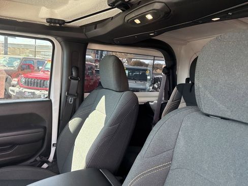 Used 2025 Jeep Wrangler Sport image 11