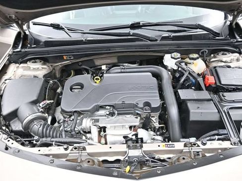 Used 2024 Chevrolet Malibu LT FWD image 24