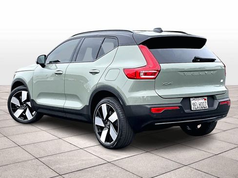 Used 2023 Volvo XC40 Recharge Ultimate image 15