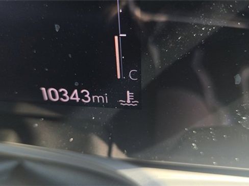 Used 2025 Buick Encore GX Sport Touring image 12