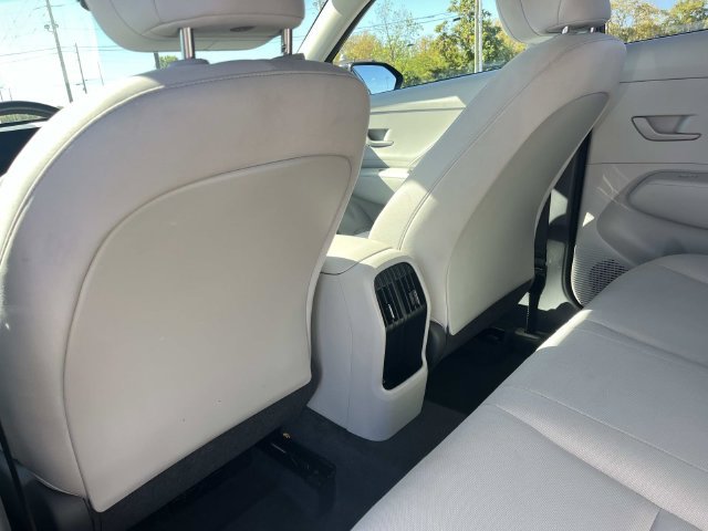 Certified 2025 Hyundai Kona SEL FWD image 18