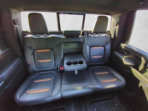 Used 2021 GMC Sierra 2500 AT4 w/ AT4 Premium Plus Package AWD/4WD image 23