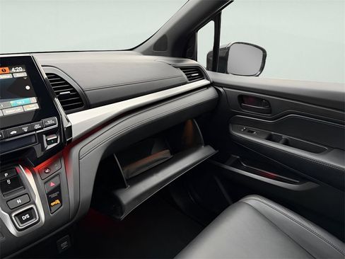 Used 2023 Honda Odyssey Sport image 23