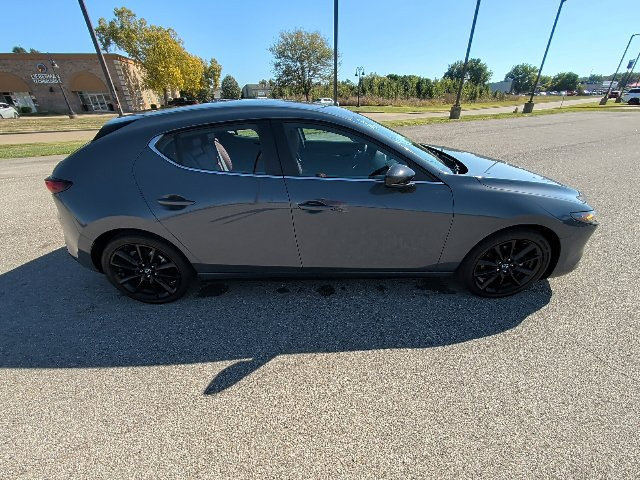 Used 2026 MAZDA MAZDA3 Carbon AWD/4WD image 2