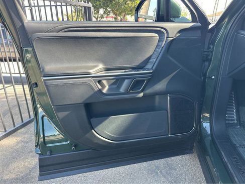 Used 2023 Rivian R1S Adventure image 15