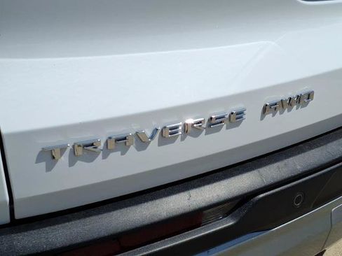 Used 2025 Chevrolet Traverse LT AWD/4WD image 30