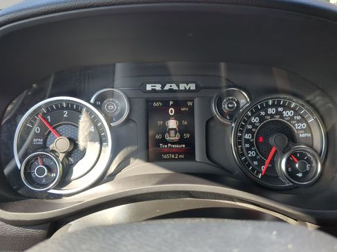 Used 2024 RAM 2500 Big Horn w/ Bed Utility Group image 60