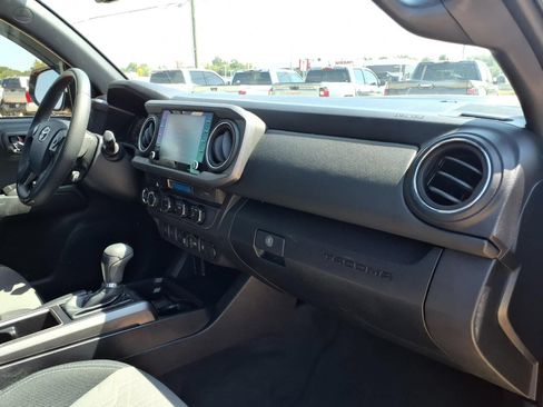 Certified 2023 Toyota Tacoma TRD Sport w/ Technology Package AWD/4WD image 14