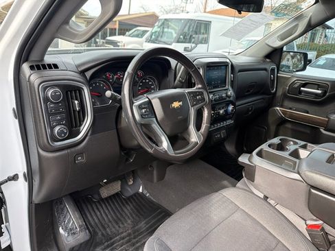 Used 2022 Chevrolet Silverado 1500 LT w/ Z71 Off-Road Package image 17