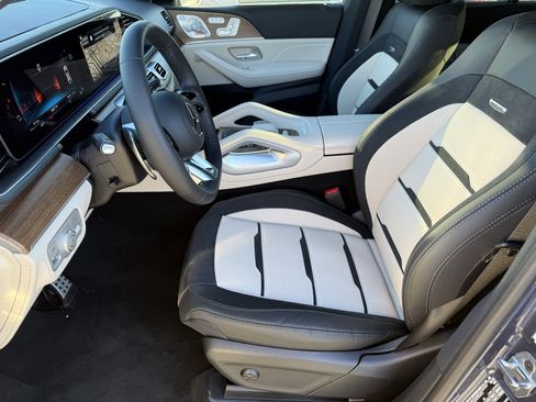 New 2025 Mercedes-Benz GLE 53 AMG 4MATIC Coupe image 17