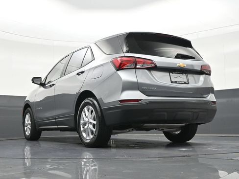 Used 2023 Chevrolet Equinox LS FWD image 27