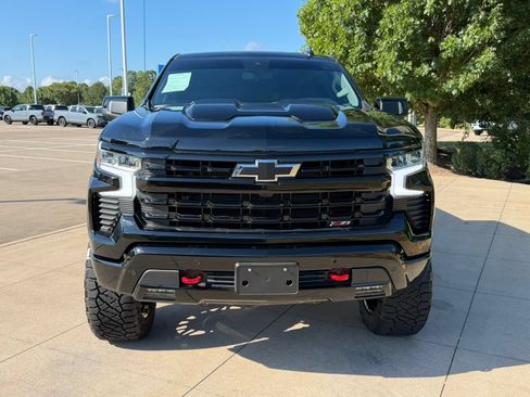 Used 2026 Chevrolet Silverado 1500 LT Trail Boss w/ Safety Package AWD/4WD image 2