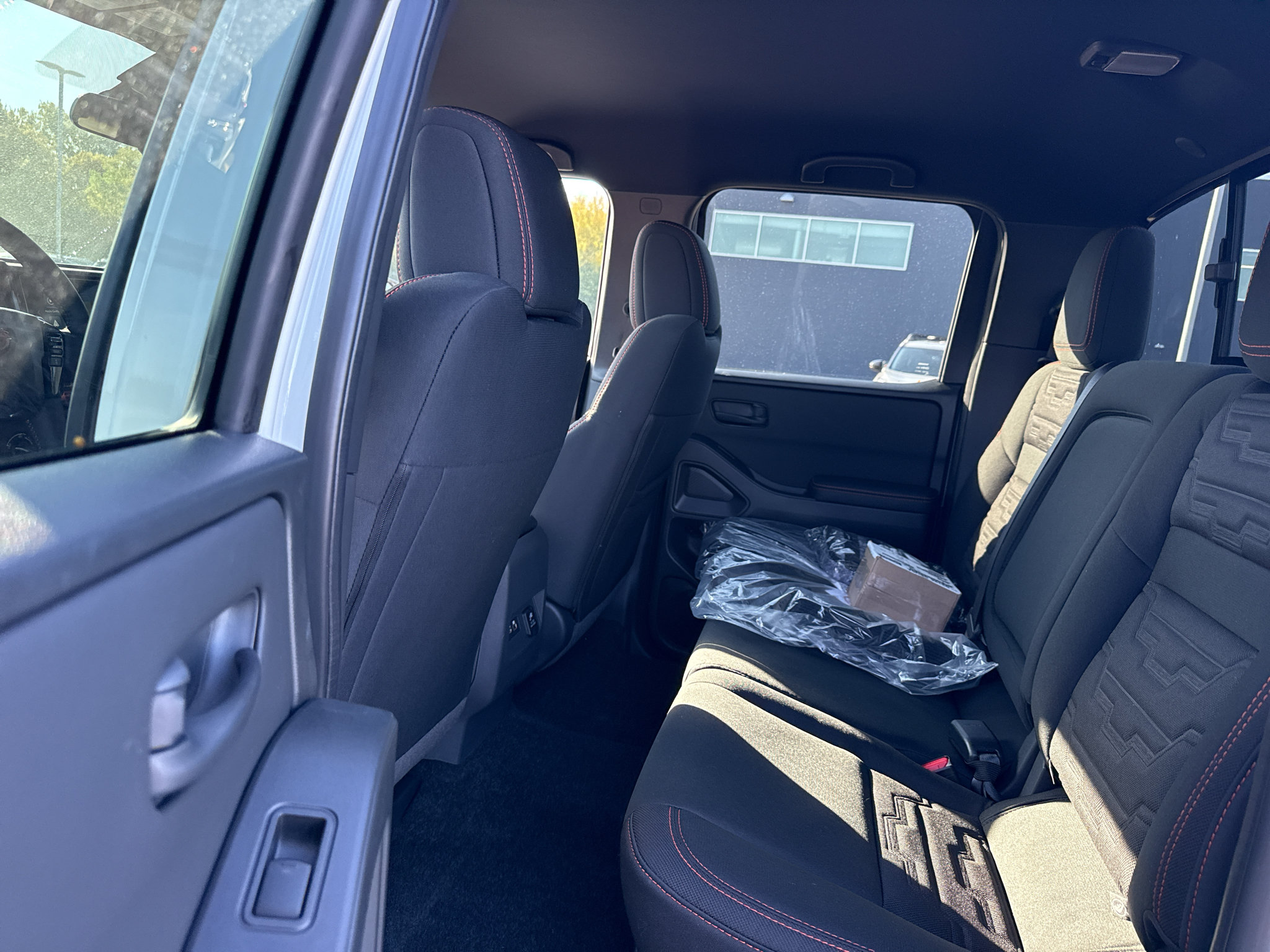 New 2027 Nissan Frontier PRO-4X w/ Pro Convenience Package AWD/4WD image 12