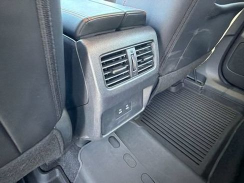 Used 2026 Nissan Rogue SV AWD/4WD image 18