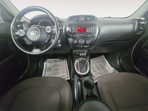 Used 2015 Kia Soul image 10