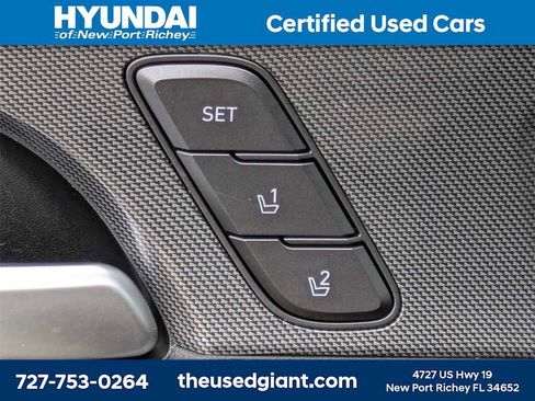 Certified 2022 Hyundai Santa Fe Limited image 26