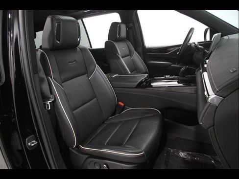 Used 2022 Cadillac Escalade Sport w/ Touring Package AWD/4WD image 19