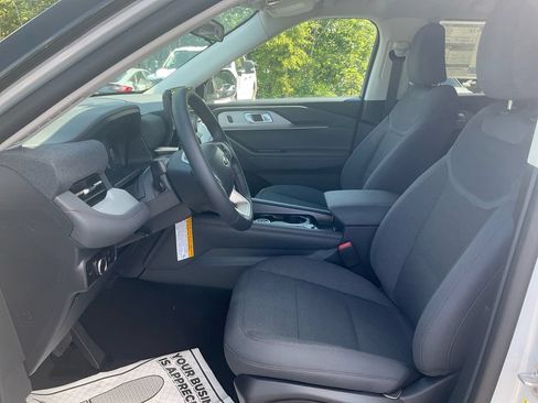New 2026 Ford Explorer Active RWD image 16