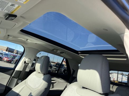 Used 2026 Ford Explorer Active image 24