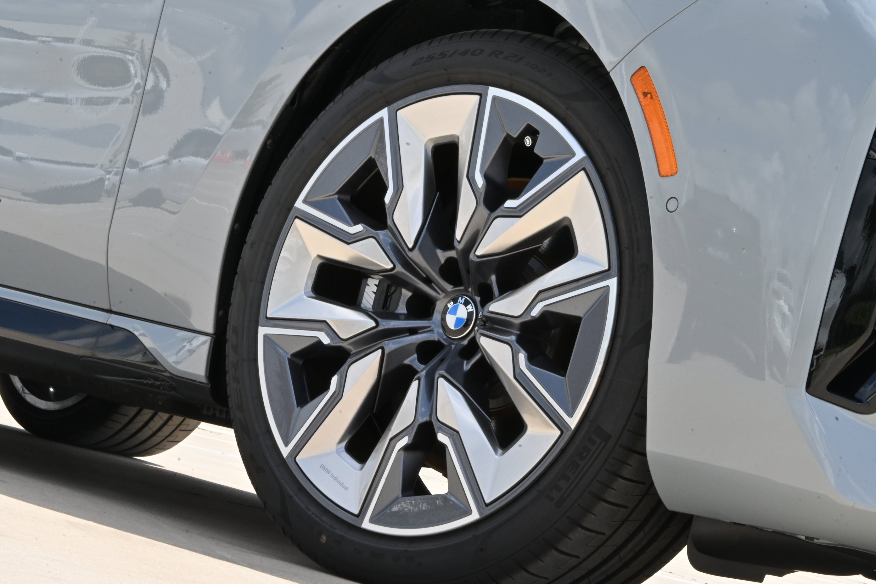 Used 2026 BMW 740i RWD image 10