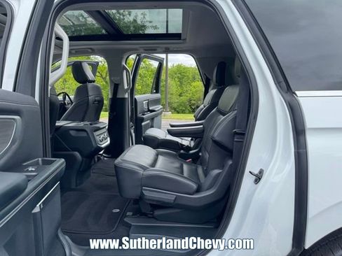 Used 2025 Ford Expedition Max Platinum AWD/4WD image 43