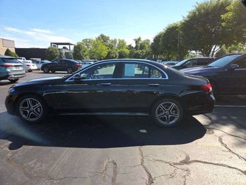 Used 2023 Mercedes-Benz E 350 4MATIC Sedan image 3