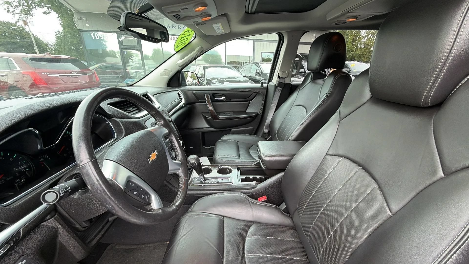 Used 2015 Chevrolet Traverse LTZ AWD/4WD image 17