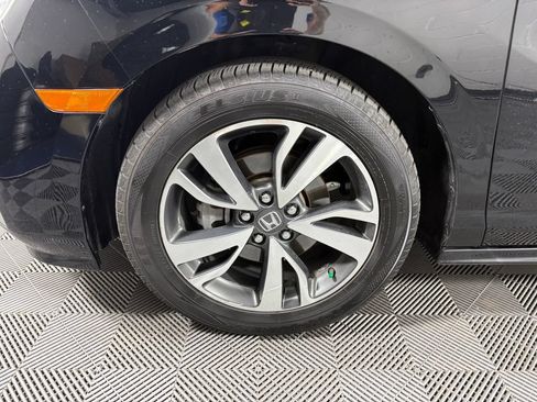 Used 2022 Honda Odyssey Touring image 11