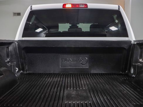 Used 2024 RAM 2500 Big Horn image 30