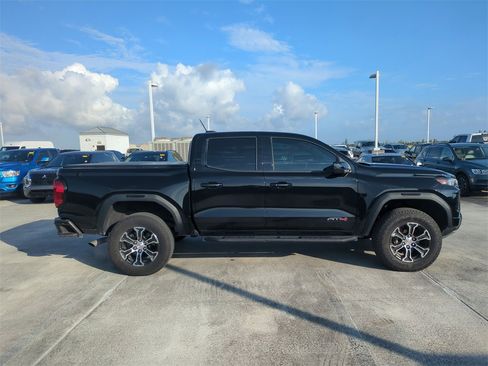 Used 2023 GMC Canyon AT4 w/ AT4 Premium Package image 4