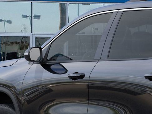 New 2026 Chevrolet Traverse LT w/ Driver Confidence Package image 12