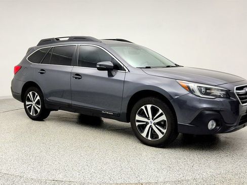 Used 2019 Subaru Outback 2.5i Limited image 3
