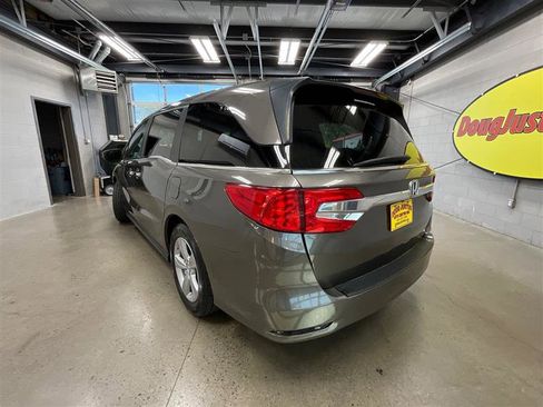 Used 2019 Honda Odyssey EX-L image 3