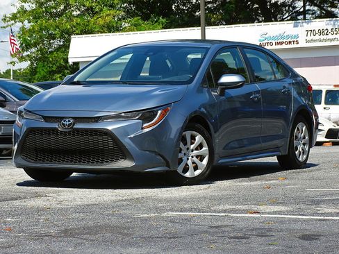 Used 2021 Toyota Corolla LE w/ Carpet Mat Package (TMS) FWD image 5