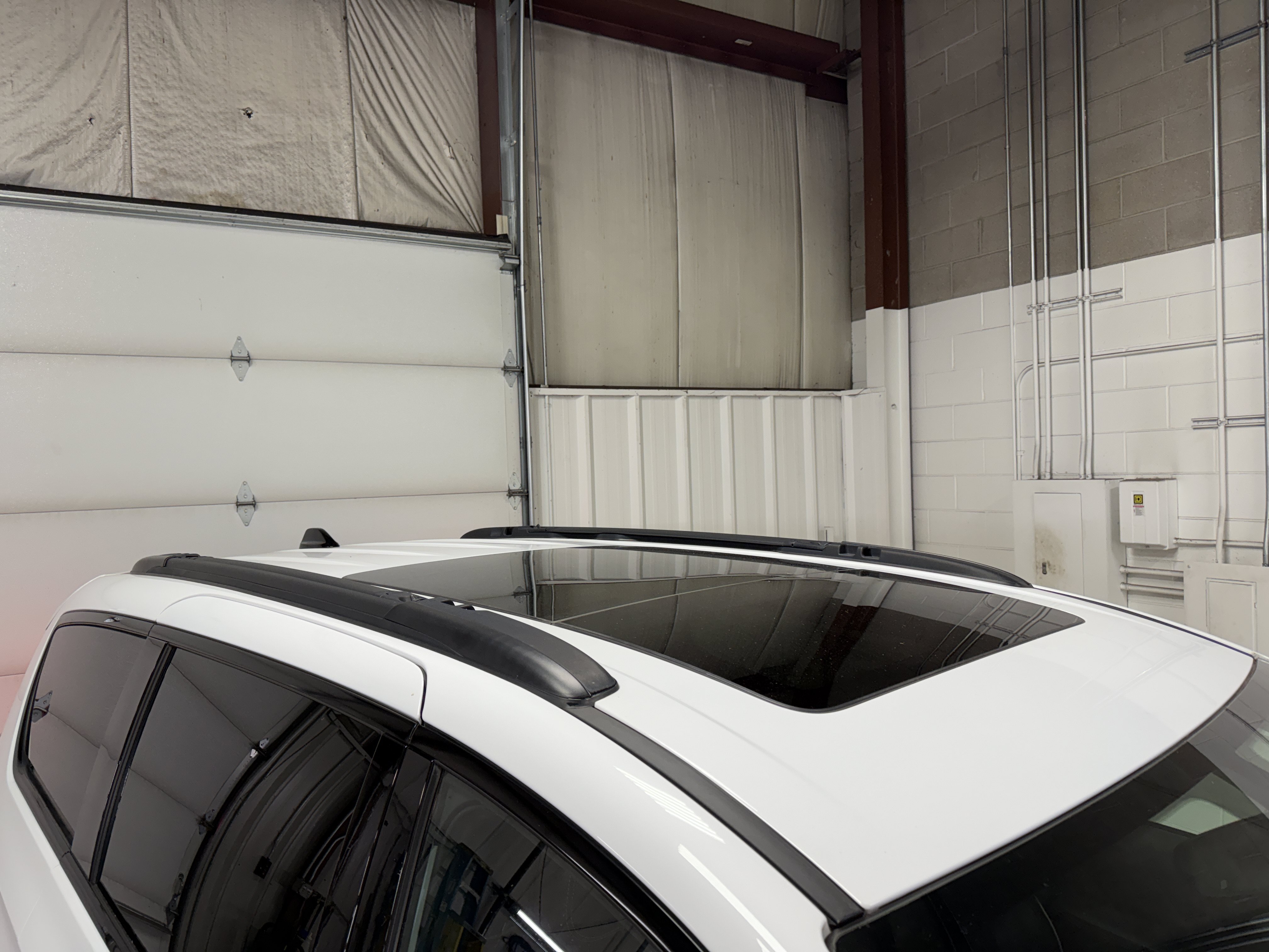 Used 2025 Chrysler Pacifica Limited FWD image 41