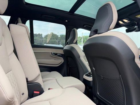 Certified 2026 Volvo XC90 B6 Plus AWD/4WD image 11