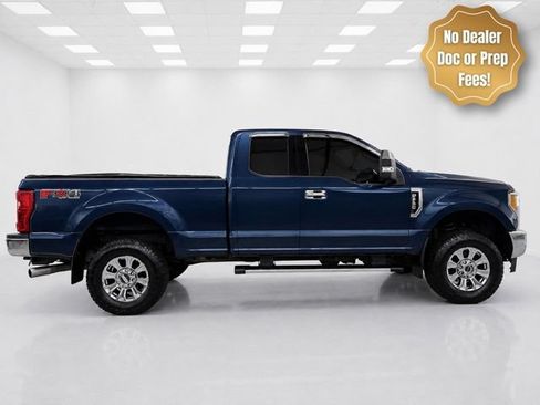 Used 2017 Ford F250 XLT w/ XLT Premium Package AWD/4WD image 1