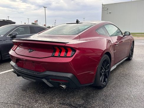 Used 2025 Ford Mustang Premium RWD image 4