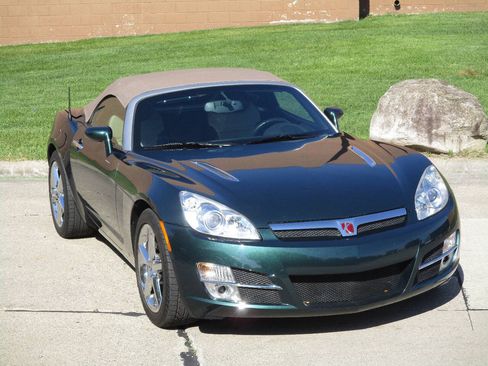 Used 2008 Saturn Sky w/ Premium Trim Package RWD image 35