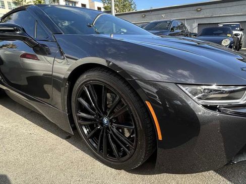 Used 2019 BMW i8 Roadster AWD/4WD image 1