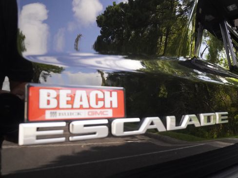 Used 2025 Cadillac Escalade ESV Sport Platinum AWD/4WD image 39