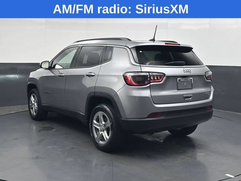 Used 2023 Jeep Compass Latitude w/ Sun and Sound Group AWD/4WD image 6