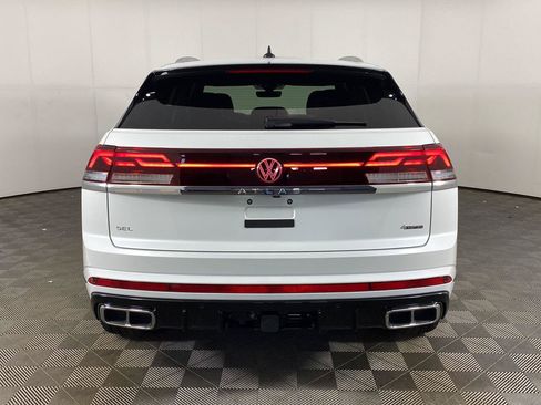 Used 2026 Volkswagen Atlas Cross Sport SEL Premium R-Line AWD/4WD image 4