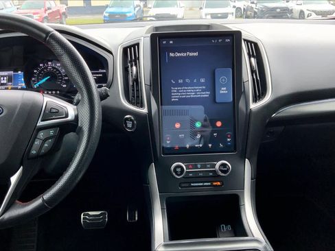 Certified 2024 Ford Edge ST-Line image 6