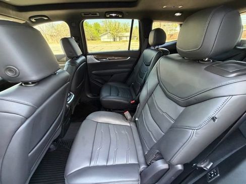 Used 2022 Cadillac XT6 Sport w/ Platinum Package AWD/4WD image 29