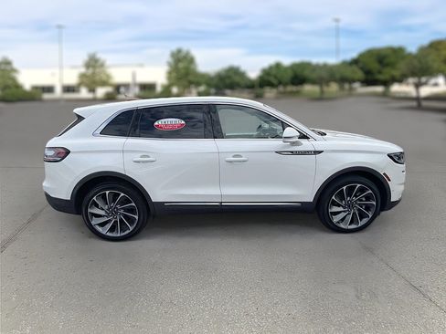 Certified 2023 Lincoln Nautilus Reserve w/ Equipment Group 201A AWD/4WD image 8